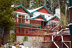 Yosemite Lodging